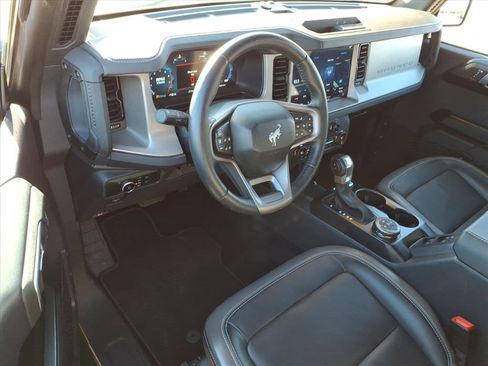 Certified 2025 Ford Bronco Outer Banks image 8
