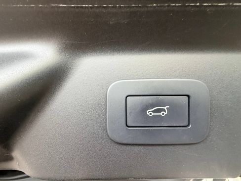 Used 2023 Land Rover Range Rover Velar R-Dynamic S AWD/4WD image 26