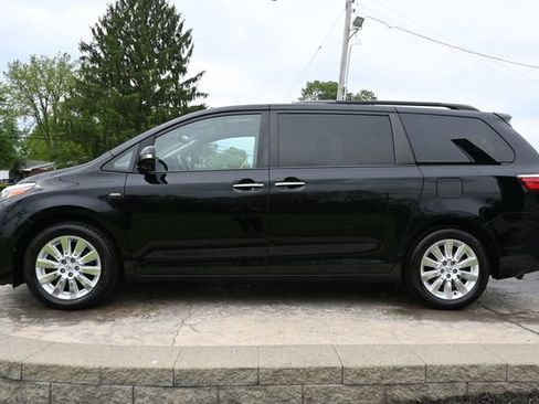Used 2016 Toyota Sienna Limited Premium AWD/4WD image 8