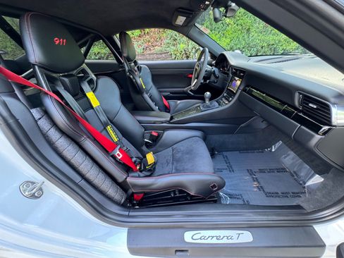 Used 2019 Porsche 911 Carrera image 49