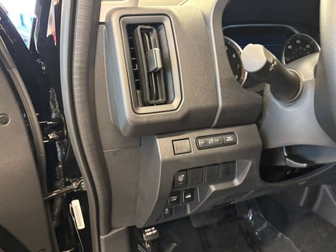 New 2026 Nissan Frontier S w/ Tow Package image 15