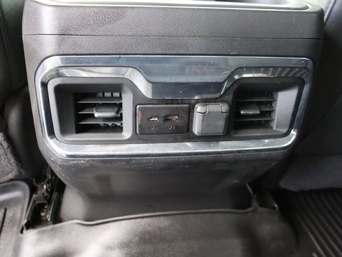 Used 2022 GMC Sierra 3500 SLT w/ SLT Convenience Package image 20