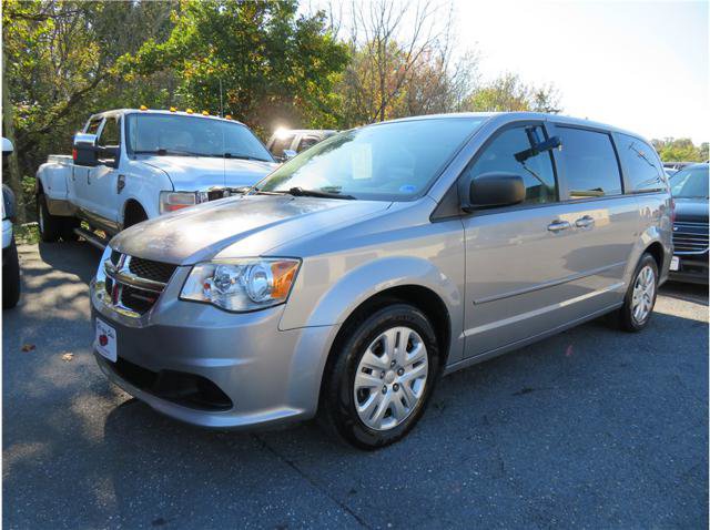 Used 2017 Dodge Grand Caravan SE FWD image 1