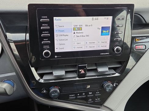 Used 2022 Toyota Camry LE image 16