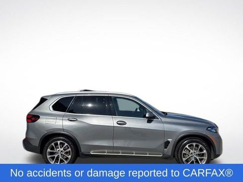 Used 2024 BMW X5 sDrive40i image 2