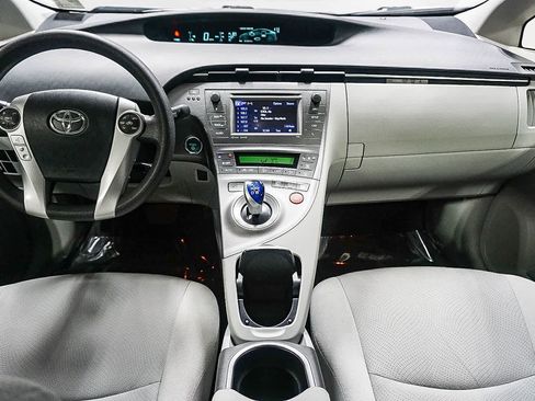 Used 2013 Toyota Prius Three image 13