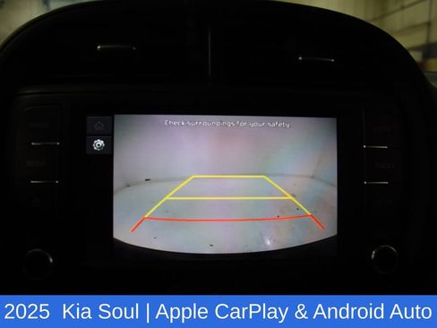 Used 2025 Kia Soul LX w/ LX Technology Package FWD image 20