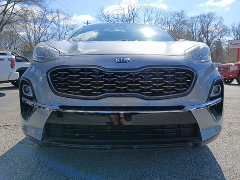 Used 2020 Kia Sportage S image 3
