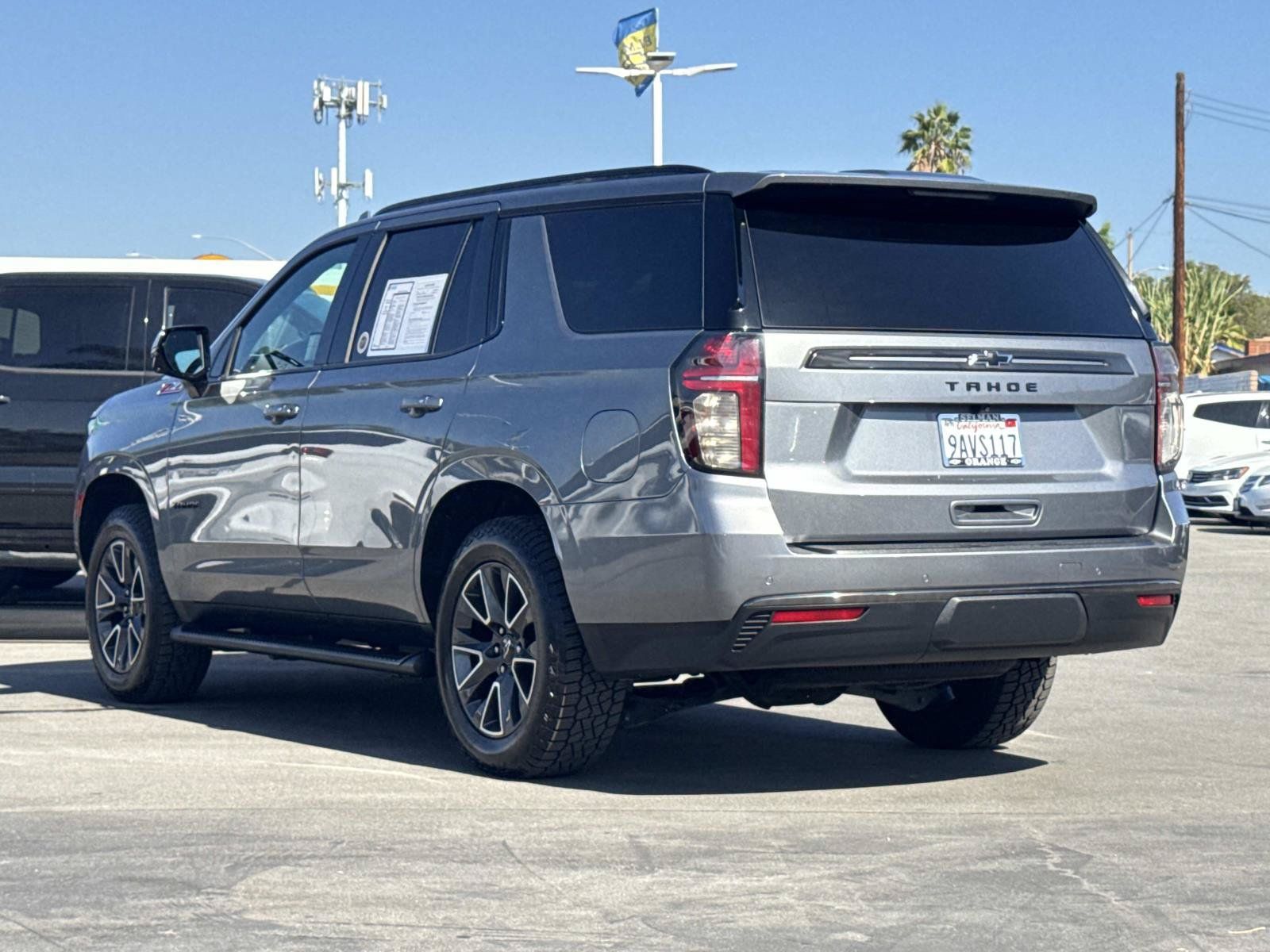 Used 2022 Chevrolet Tahoe Z71 w/ Z71 Off-Road Package AWD/4WD image 7