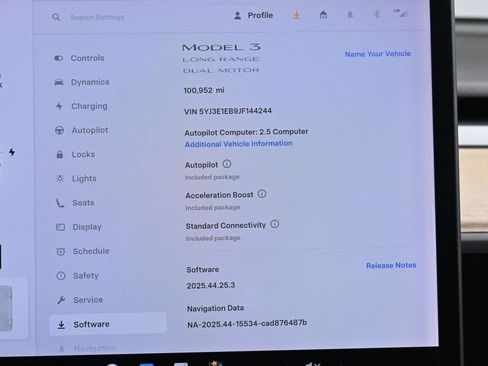 Used 2018 Tesla Model 3 Long Range image 29
