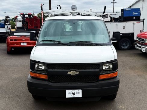 Used 2013 Chevrolet Express 2500 RWD image 12