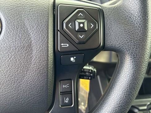 Used 2022 Toyota Tacoma SR image 29
