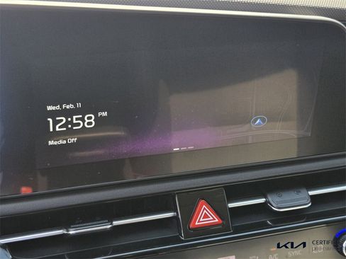 Certified 2023 Kia Niro EX w/ EX Cold Weather Package image 23