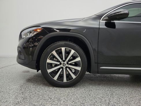 Certified 2022 Mercedes-Benz GLA 250 4MATIC image 22