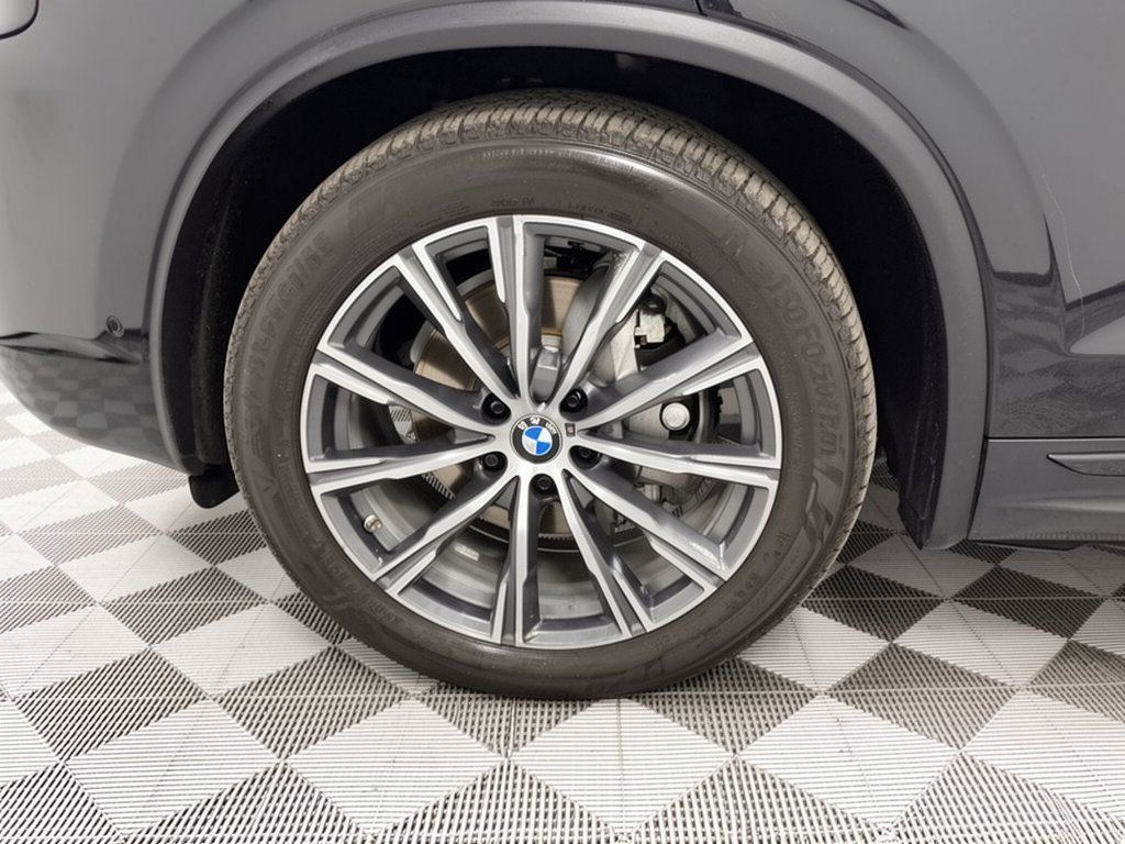 Certified 2025 BMW X5 sDrive40i w/ M Sport Package RWD image 13