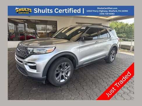Used 2023 Ford Explorer XLT w/ Equipment Group 202A AWD/4WD image 1