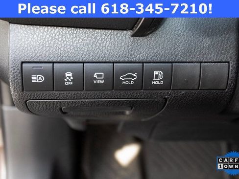 Used 2020 Toyota Camry XLE image 16