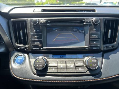 Used 2017 Toyota RAV4 SE AWD/4WD image 19