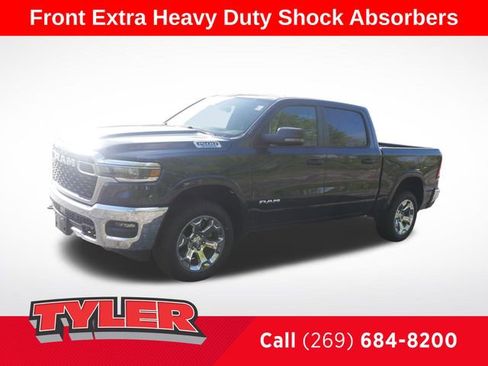 New 2026 RAM 1500 Big Horn AWD/4WD image 3