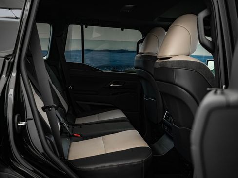 Used 2024 Lexus GX 550 image 43