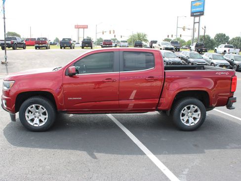 Used 2019 Chevrolet Colorado LT w/ LT Convenience Package AWD/4WD image 5