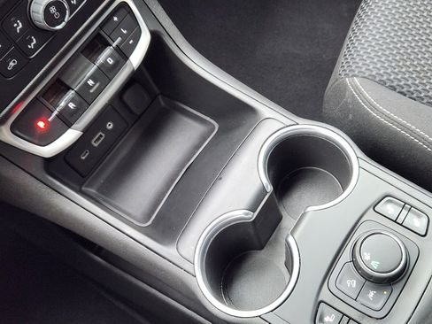 Certified 2022 GMC Terrain SLE w/ Driver Convenience Package image 20