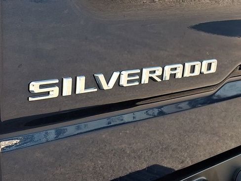 Used 2021 Chevrolet Silverado 1500 Custom Trail Boss AWD/4WD image 29