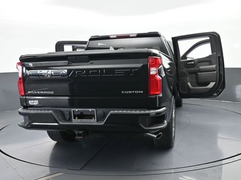 Used 2020 Chevrolet Silverado 1500 Custom w/ Custom Value Package image 68