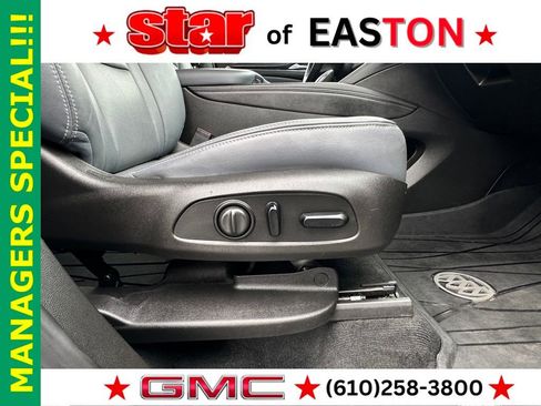 Used 2021 Buick Enclave Essence w/ Sound and Sites Package image 12