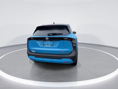 Used 2025 Nissan Kicks SR AWD/4WD image 7