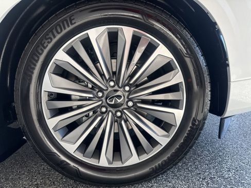 New 2026 INFINITI QX80 Luxe w/ Cargo Package image 7