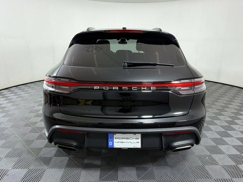 Certified 2024 Porsche Macan AWD/4WD image 11