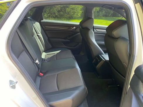 Used 2022 Honda Accord Sport image 31