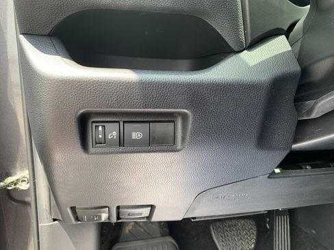 Used 2024 Toyota RAV4 LE AWD/4WD image 31