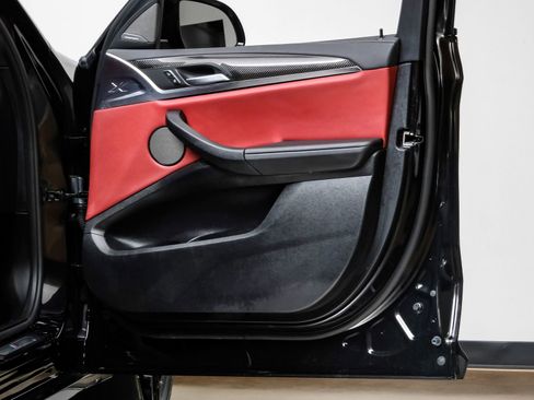 Used 2024 BMW X4 M40i w/ Premium Package image 47