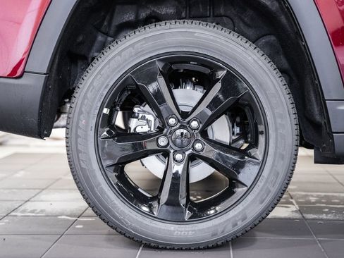 New 2025 Jeep Grand Cherokee Altitude w/ Trailer Tow Package image 16