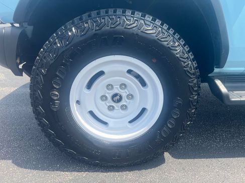 Used 2025 Ford Bronco Heritage Edition AWD/4WD image 10