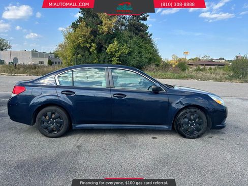 Used 2012 Subaru Legacy 2.5i image 2