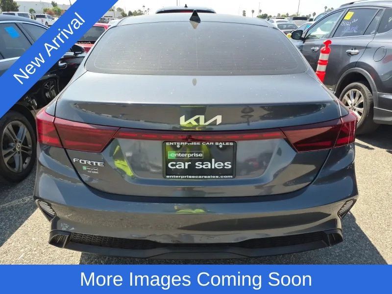 Used 2023 Kia Forte LXS FWD image 4