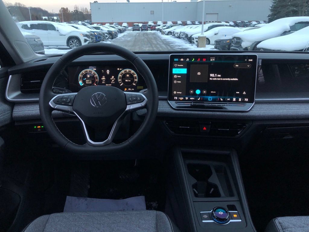 Used 2026 Volkswagen Tiguan S AWD/4WD image 9