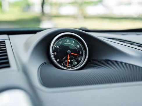 Used 2015 Porsche Cayenne S image 17