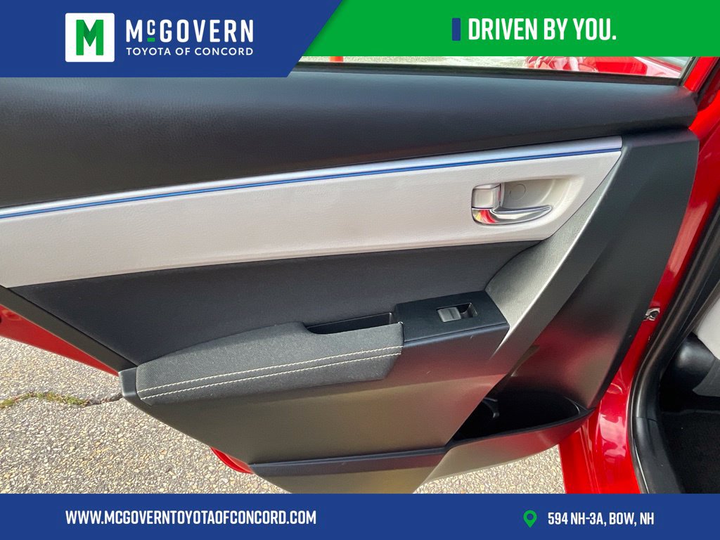 Used 2015 Toyota Corolla LE FWD image 18