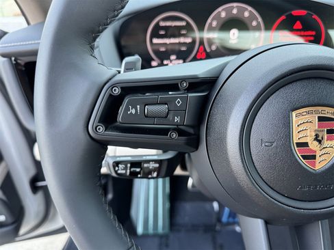 New 2025 Porsche Panamera 4 image 18