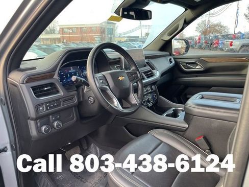 Used 2024 Chevrolet Suburban Premier RWD image 7