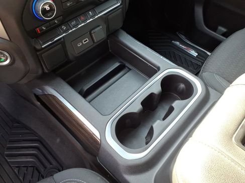 Used 2022 Chevrolet Silverado 1500 LT Trail Boss w/ Bed Protection Package image 18