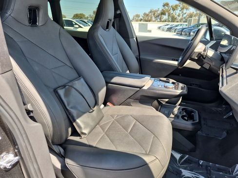 Certified 2024 BMW iX xDrive50 w/ Sport Package AWD/4WD image 21