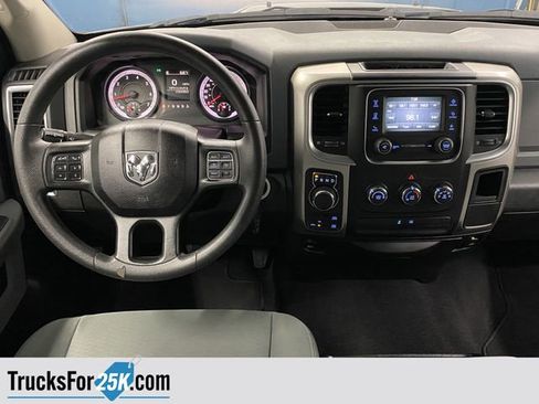 Used 2018 RAM 1500 Classic SLT image 6