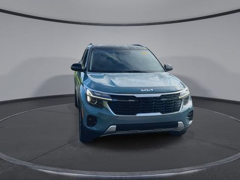 Used 2024 Kia Seltos S AWD/4WD image 3
