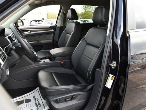 Used 2023 Volkswagen Atlas SE w/ Panoramic Sunroof Package image 19