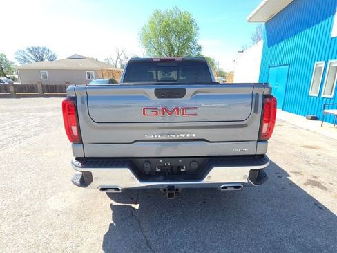 Used 2021 GMC Sierra 1500 SLT AWD/4WD image 9